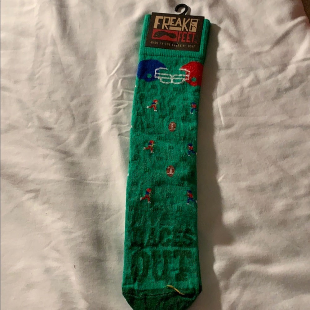 Laces out unisex crew sock